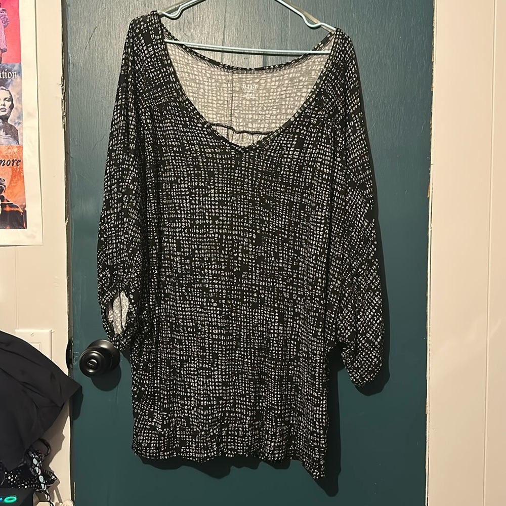 ana black and white puffer sleeve top size 1X